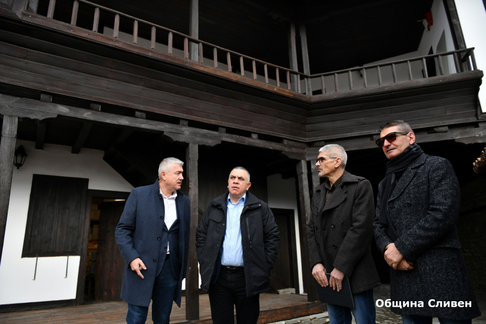 
 Приключиха ремонтните дейности в трите знакови къщи-музеи на Сливен по интегрирания проект за развитие на туризма и подобряване на културната и историческа...